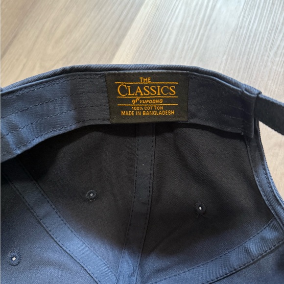 Red Bull Formula 1 Racing Cap - Picture 2 of 3